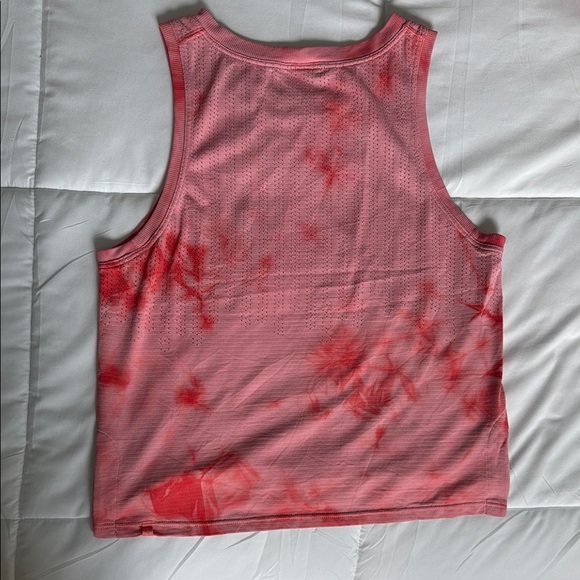 Lululemon Athletica Pink Dye Crop Tank Top - Picture 2 of 3